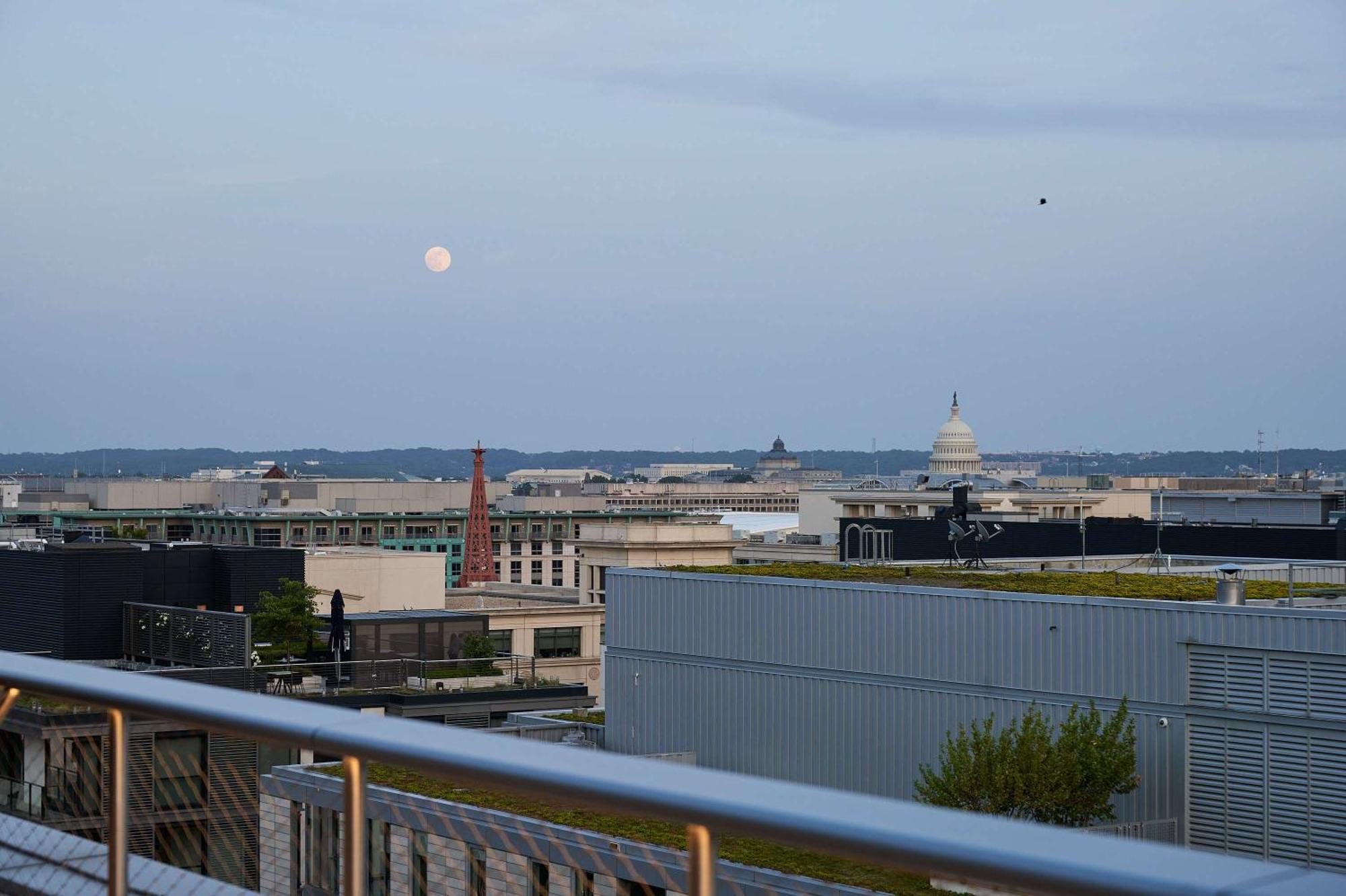 Conrad Washington Dc Hotel Екстериор снимка